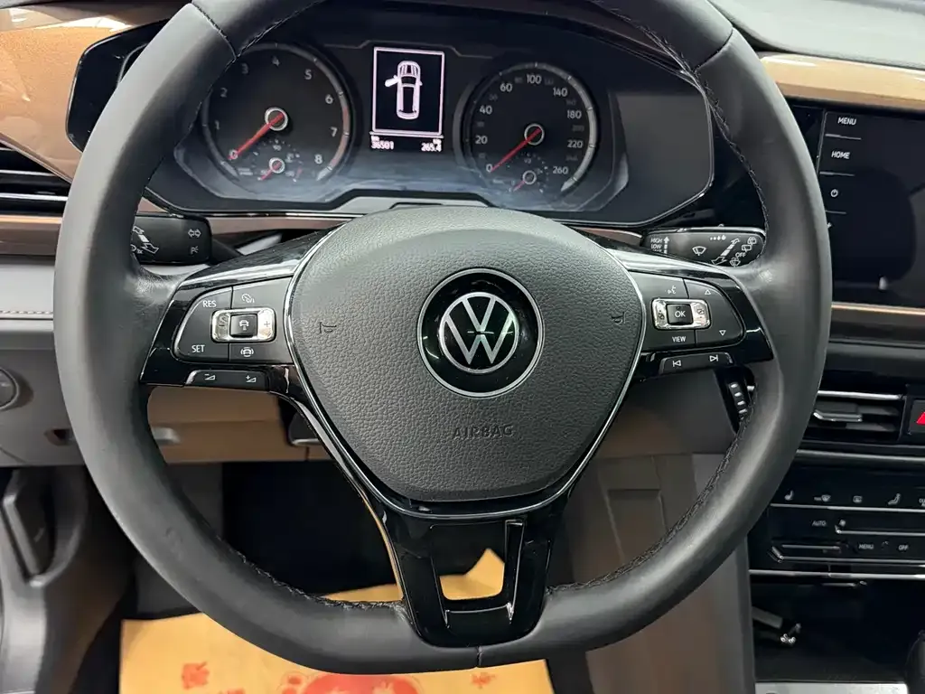 Volkswagen Tharu — фото 9