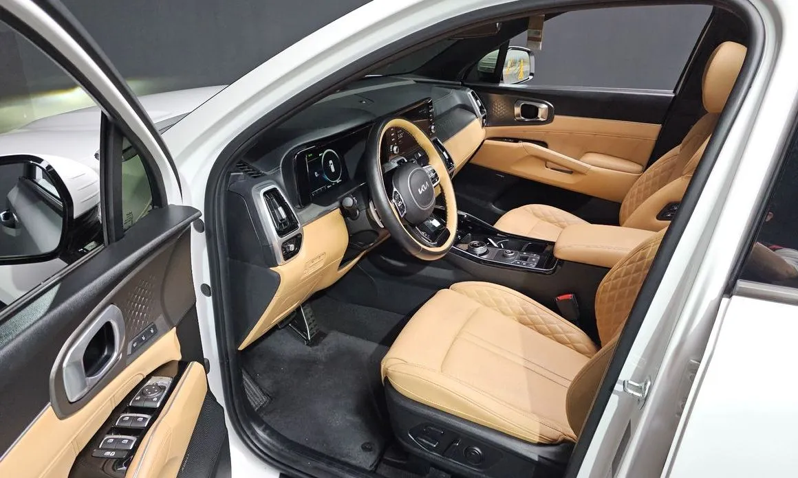 Kia Sorento — фото 6
