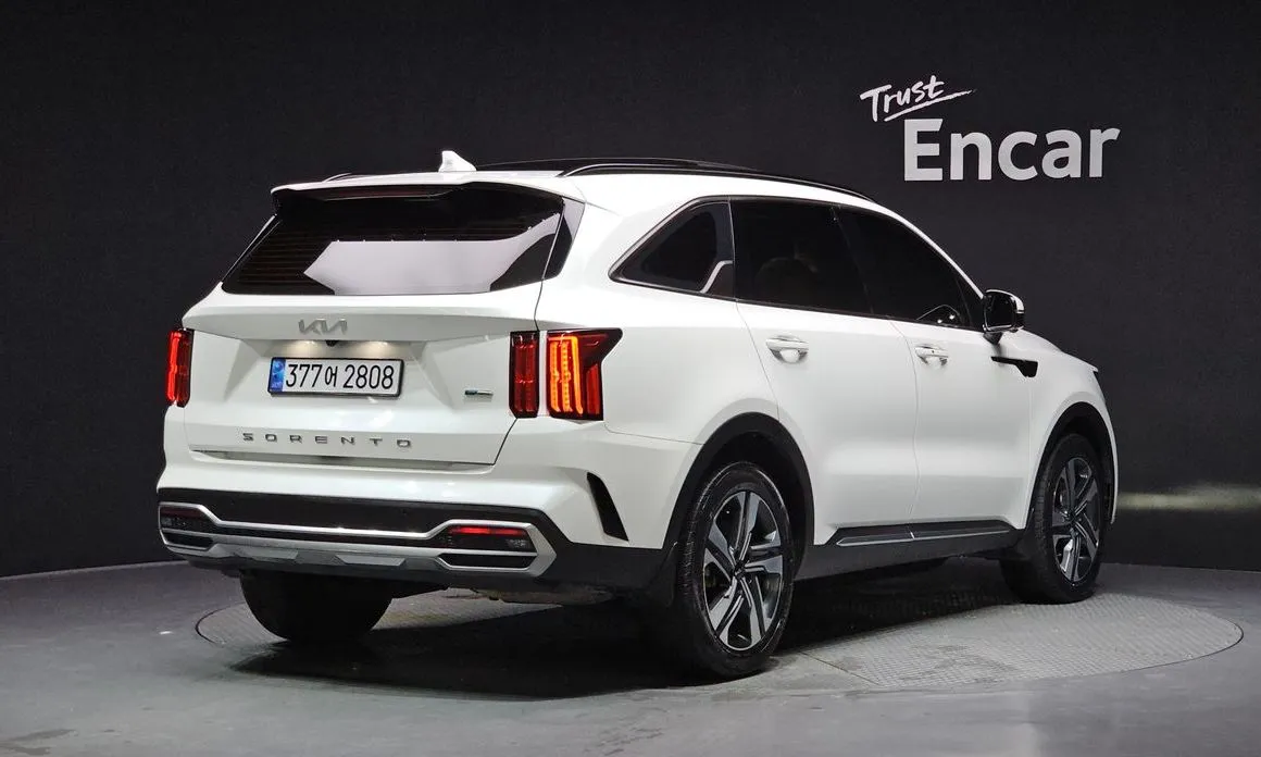 Kia Sorento — фото 9