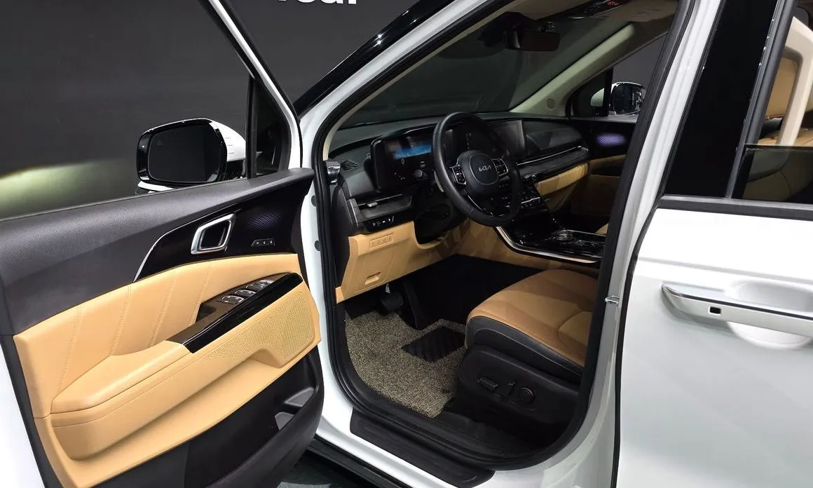 Kia Carnival 2023 из KR, фото 7