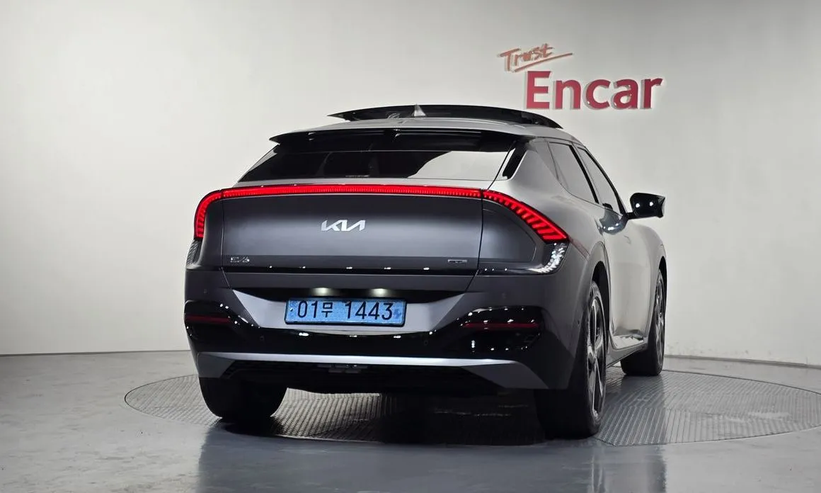 Kia EV6 — фото 5