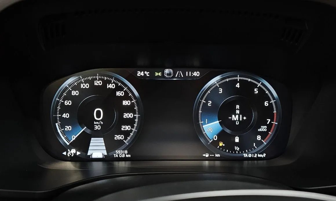 Volvo XC60 2021 из KR, фото 2