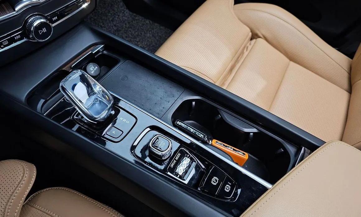 Volvo XC60 2021 из KR, фото 6