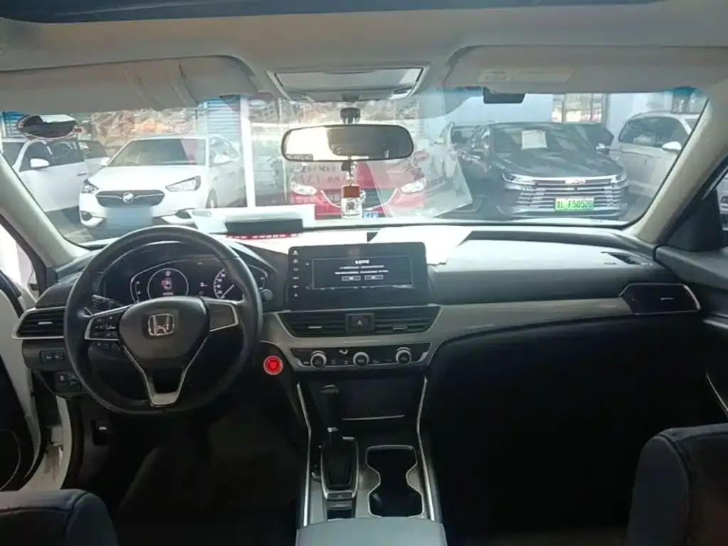 Honda Accord — фото 2