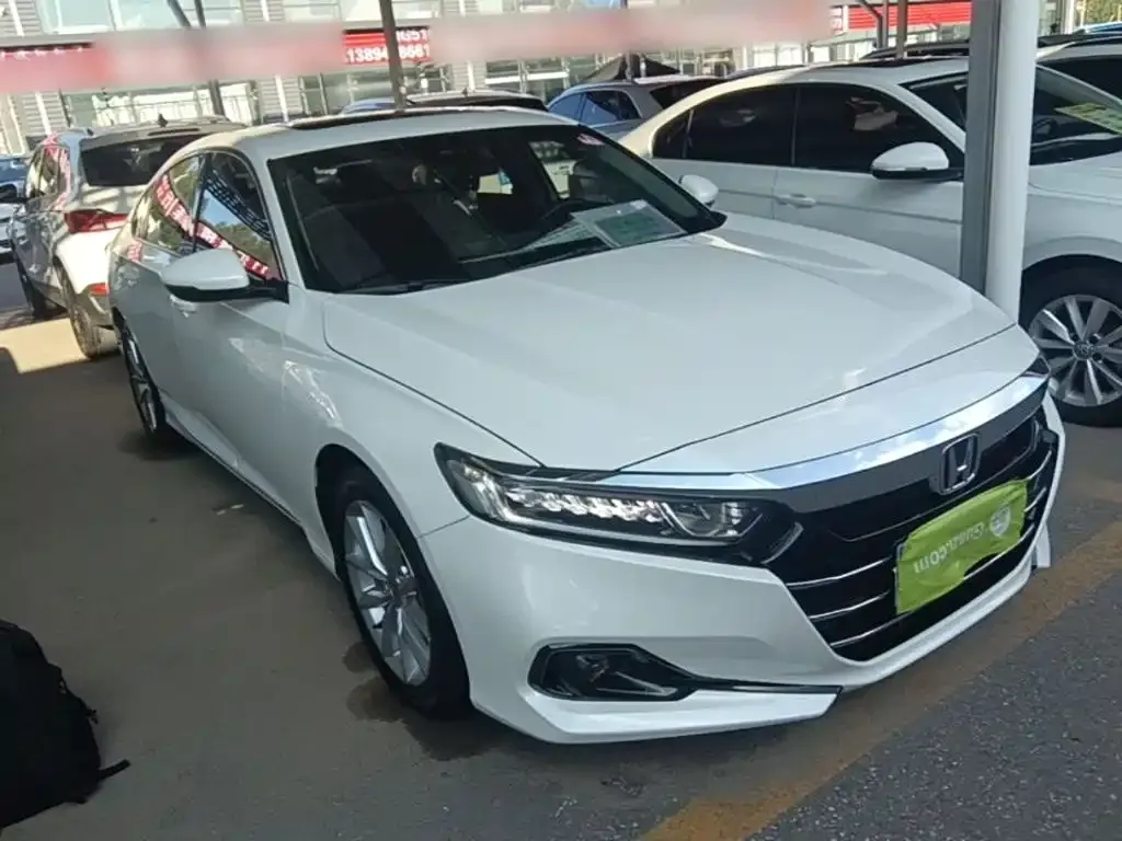Honda Accord — фото 10