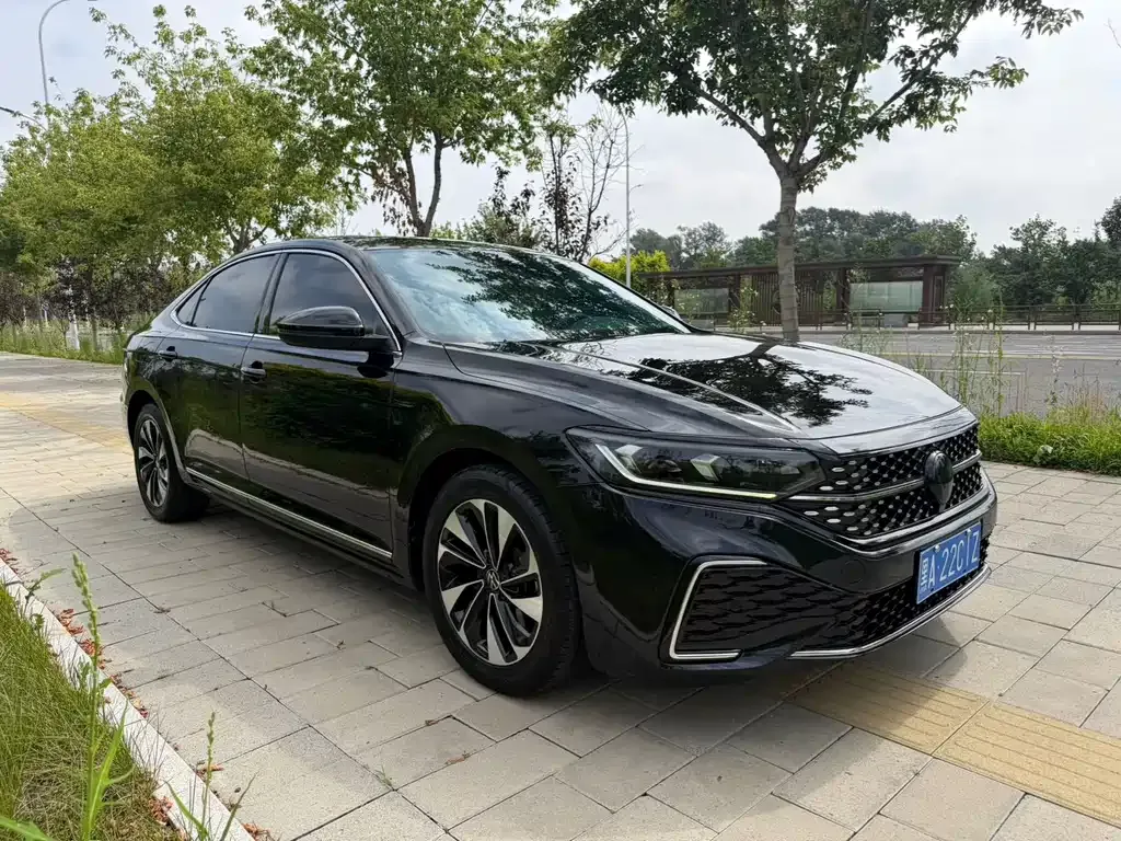 Volkswagen Passat — фото 7