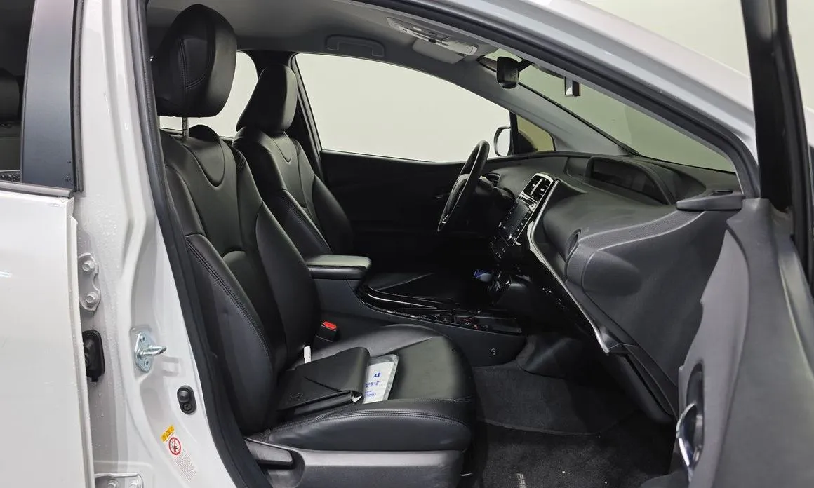 Toyota Prius — фото 2