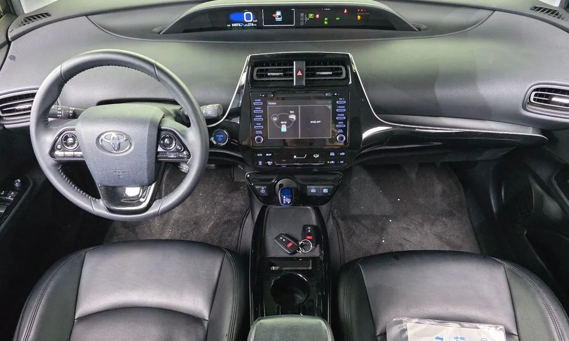 Toyota Prius — фото 8