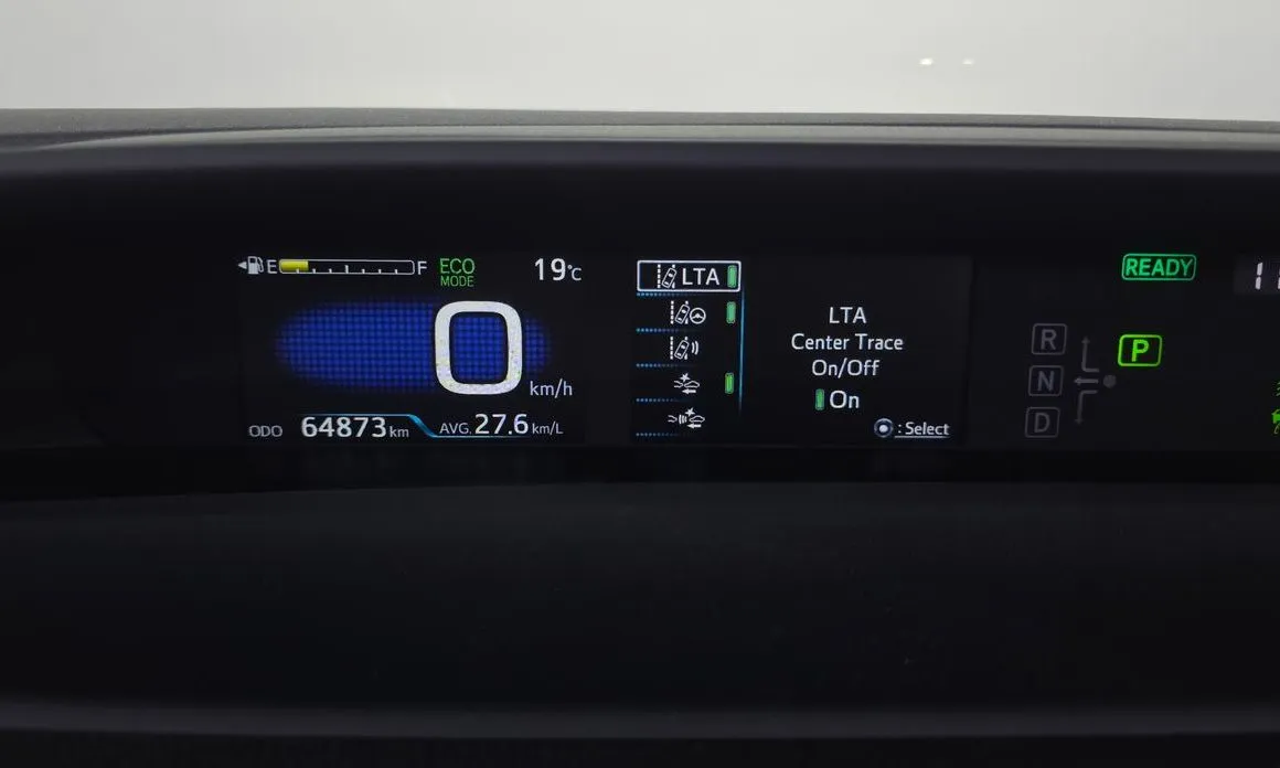 Toyota Prius — фото 4
