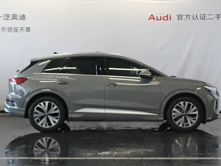 Audi Q4 e-tron — фото 7