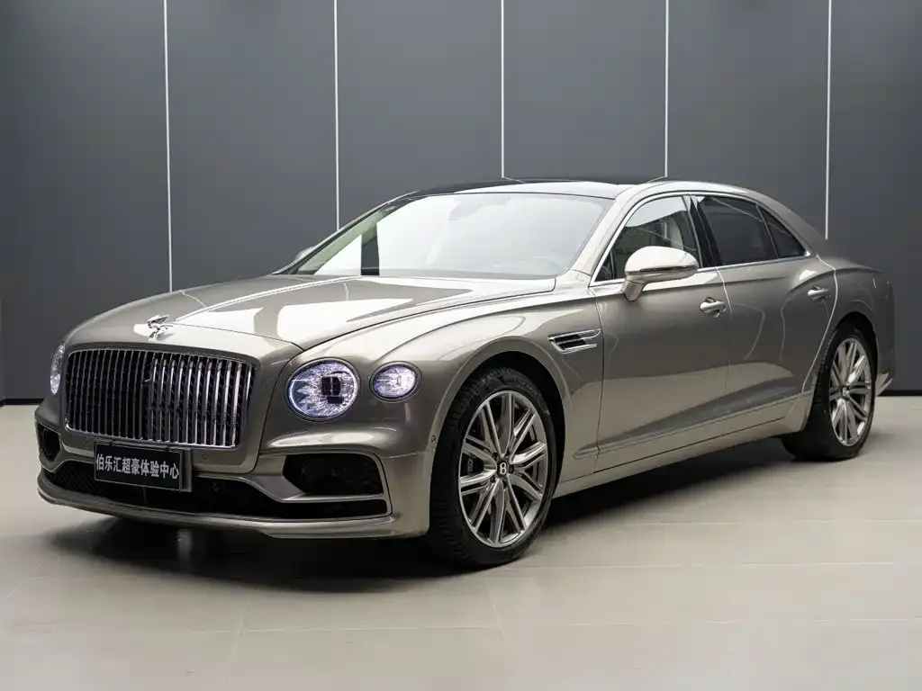Bentley Flying Spur PHEV — фото 6