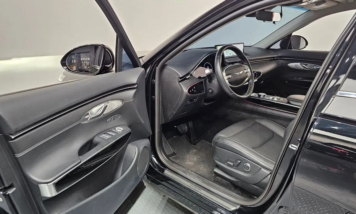Genesis GV70 — фото 10