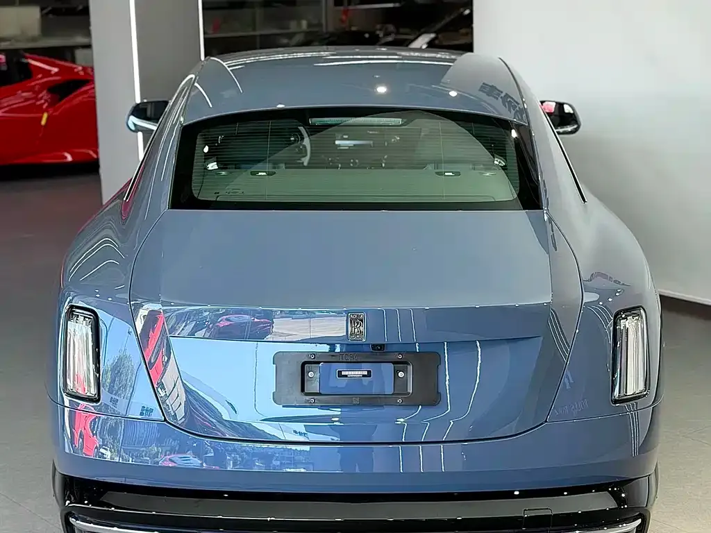 Rolls-Royce Phantom 2024 из CN, фото 4