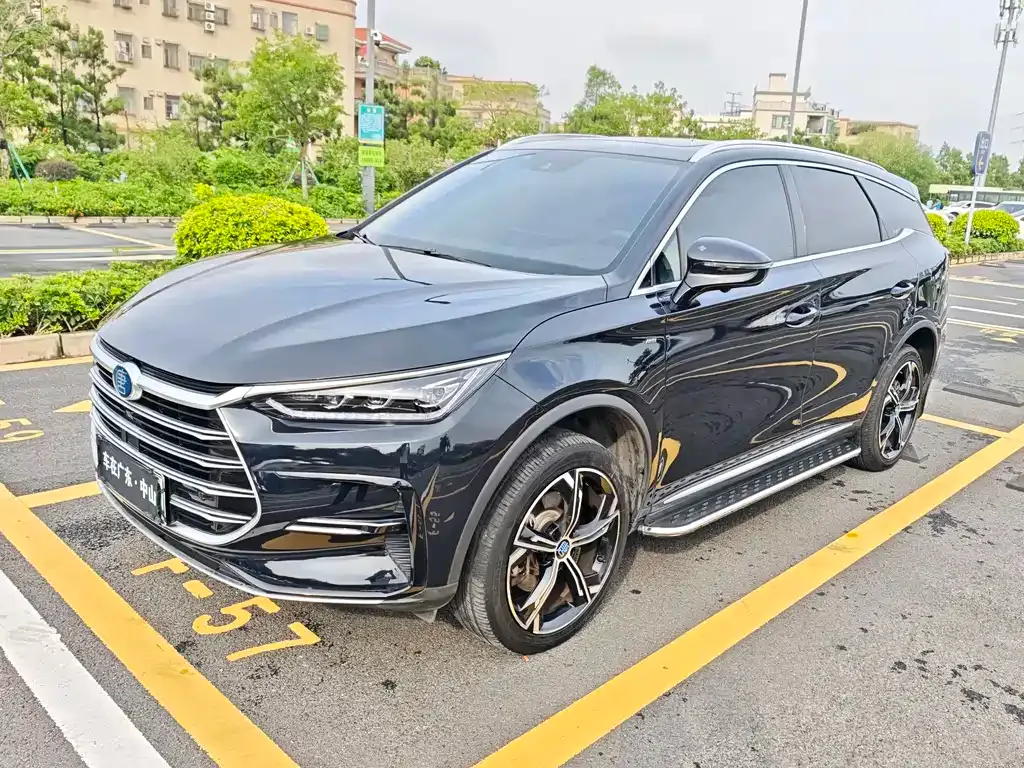 BYD Tang New Energy — фото 1