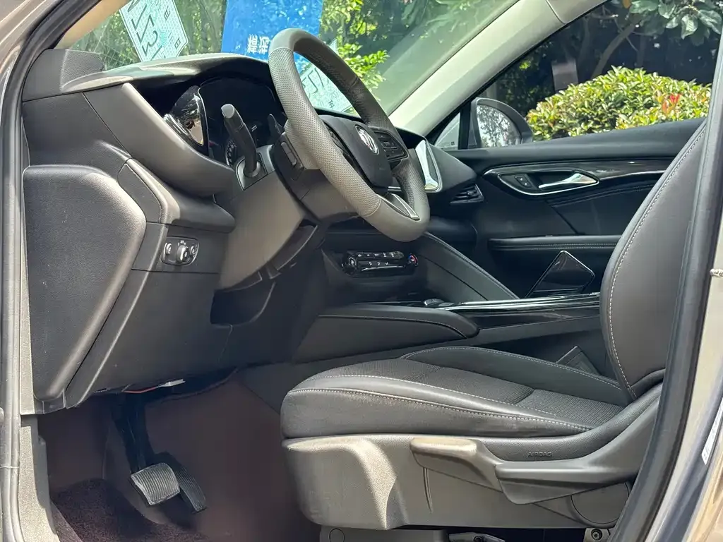 Buick Envision S — фото 10