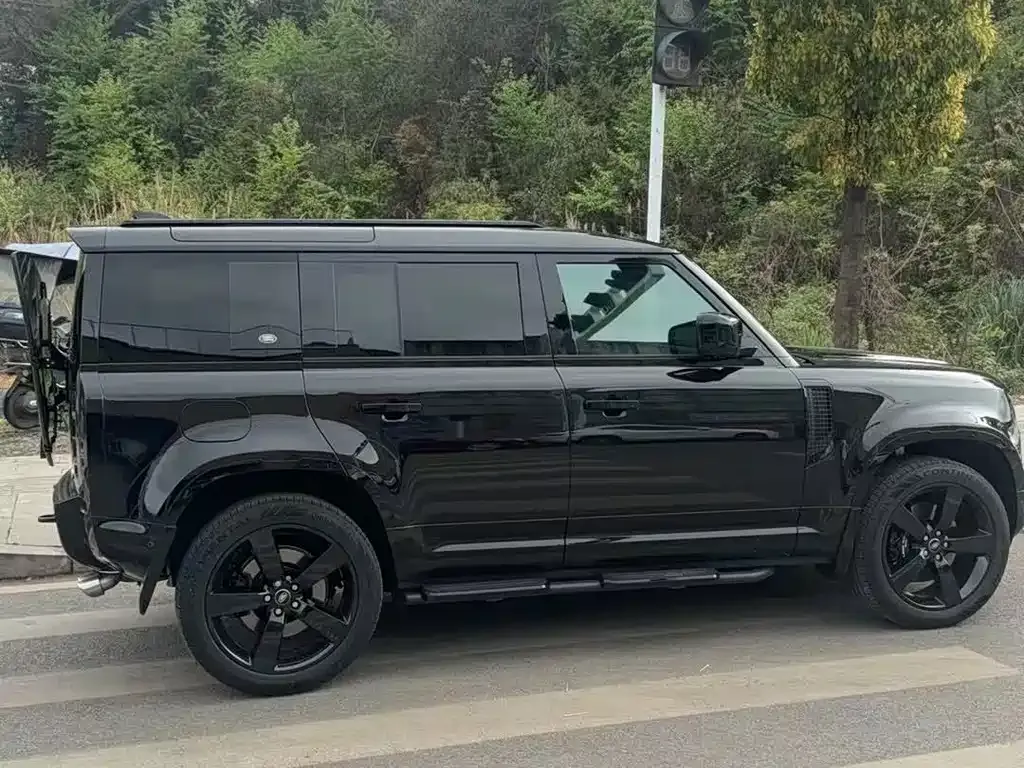 Land Rover Defender — фото 2