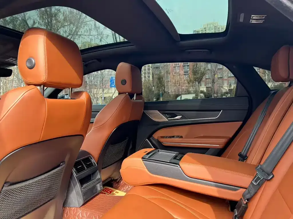 Jaguar XFL — фото 3