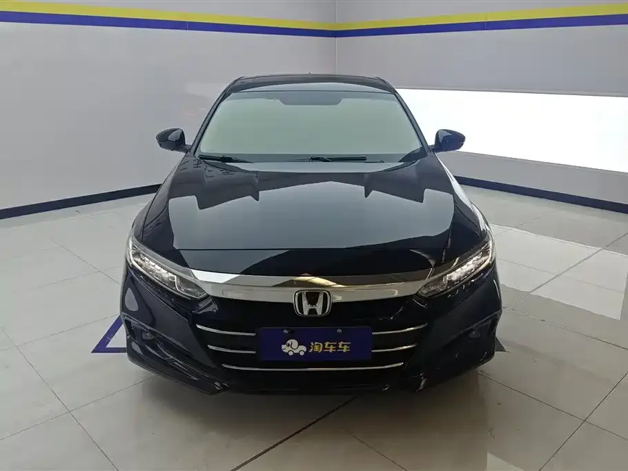 Honda Accord — фото 8