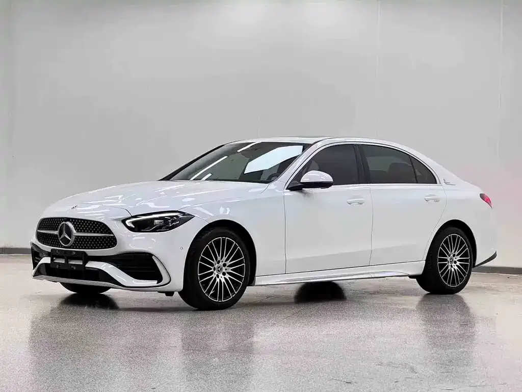 Mercedes-Benz C-Class — фото 1