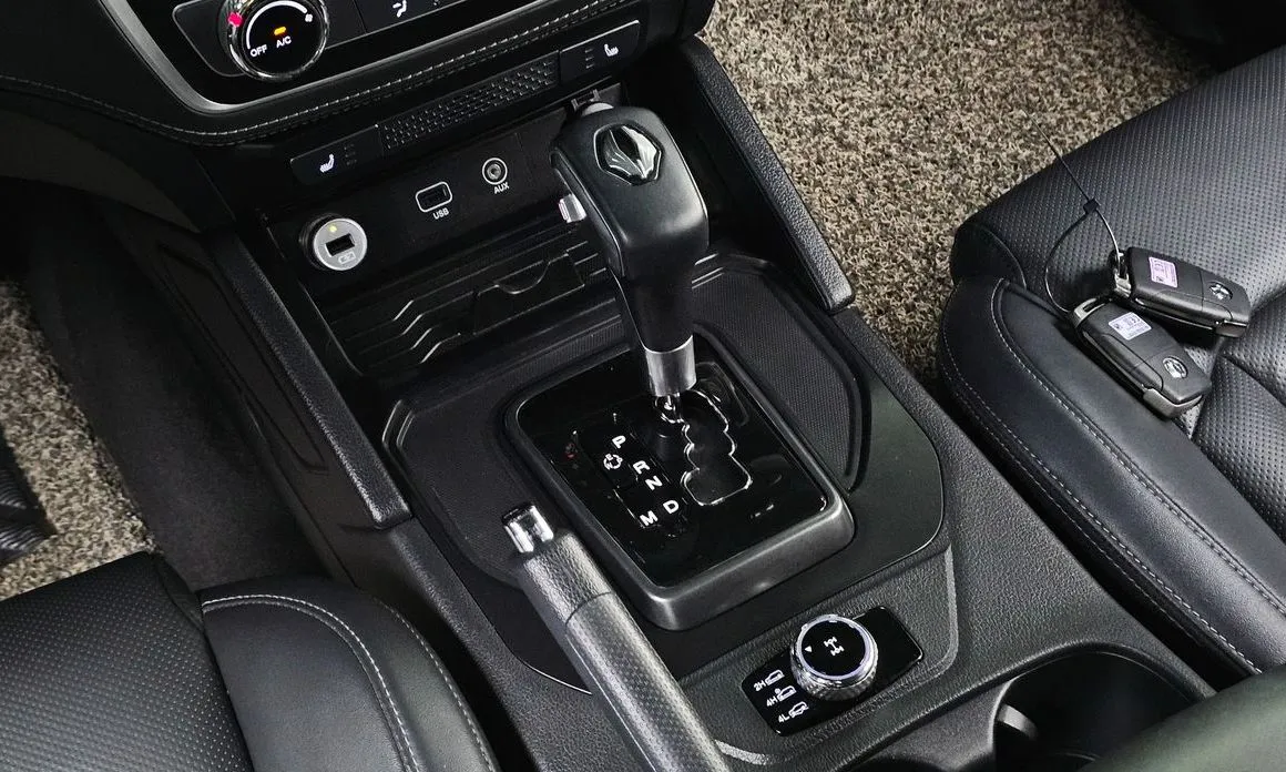 KG Mobility (Ssangyong) Rexton — фото 10