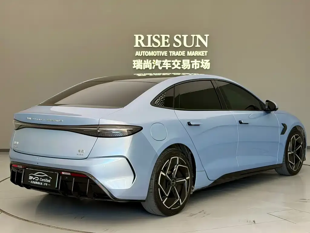 BYD Seal — фото 4