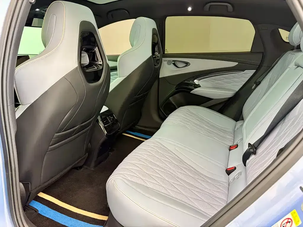 BYD Seal — фото 6