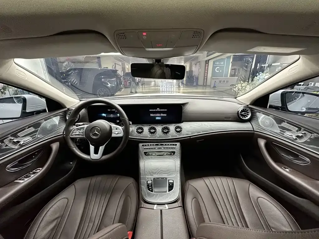 Mercedes-Benz CLS — фото 10