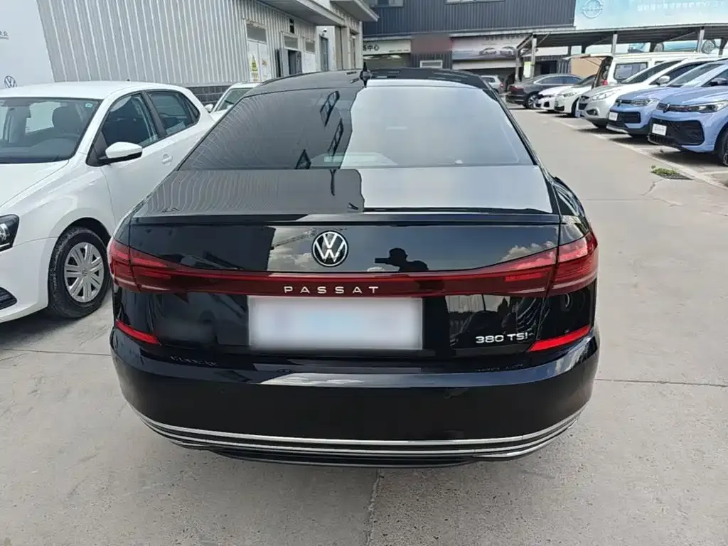 Volkswagen Passat — фото 4