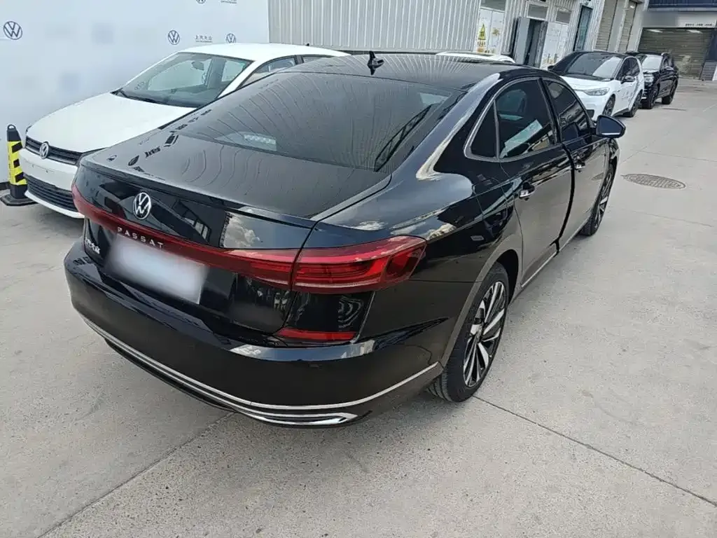 Volkswagen Passat — фото 3