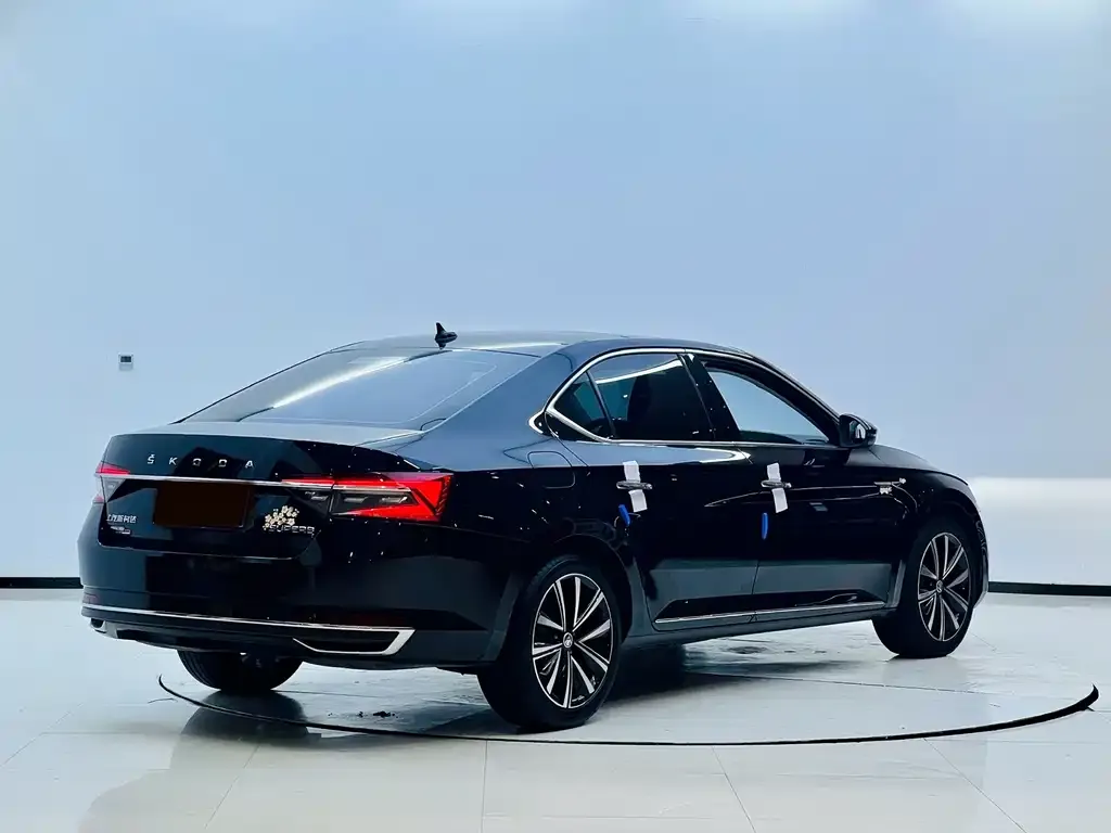 Skoda Superb 2024 из CN, фото 4