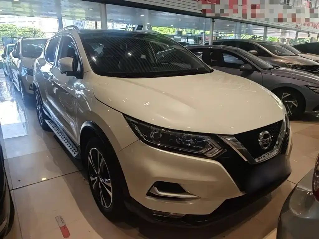 Nissan Qashqai — фото 8