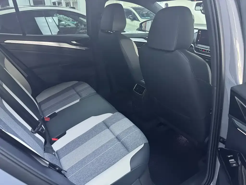 Volkswagen ID.4 Crozz 2023 из CN, фото 9