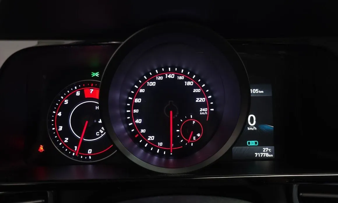 Hyundai AVANTE 2021 из KR, фото 2