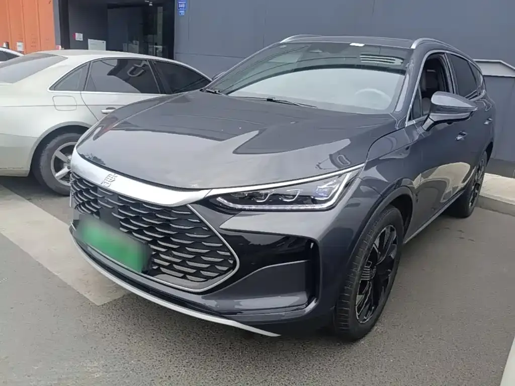 BYD Tang New Energy — фото 1