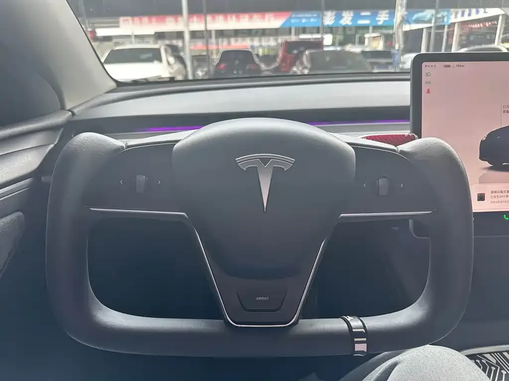 Tesla Model Y — фото 2
