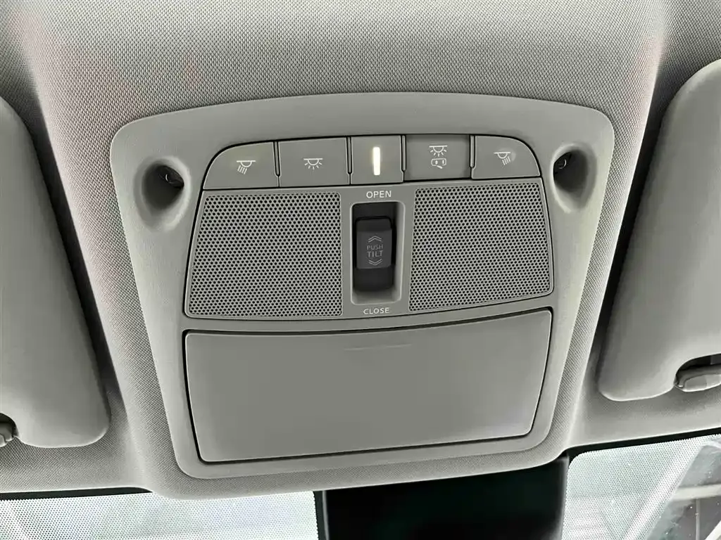 Nissan X-Trail — фото 10