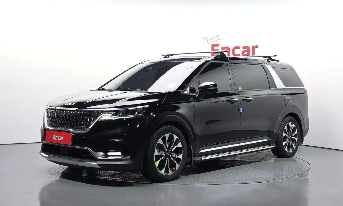 Kia Carnival — фото 1