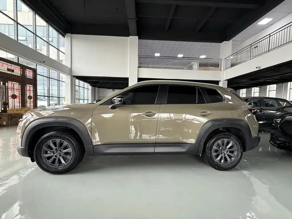 Mazda CX-50 2023 из CN, фото 6