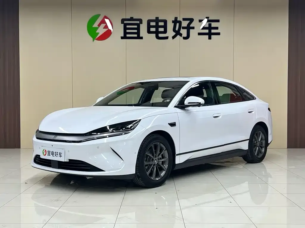 BYD Qin L