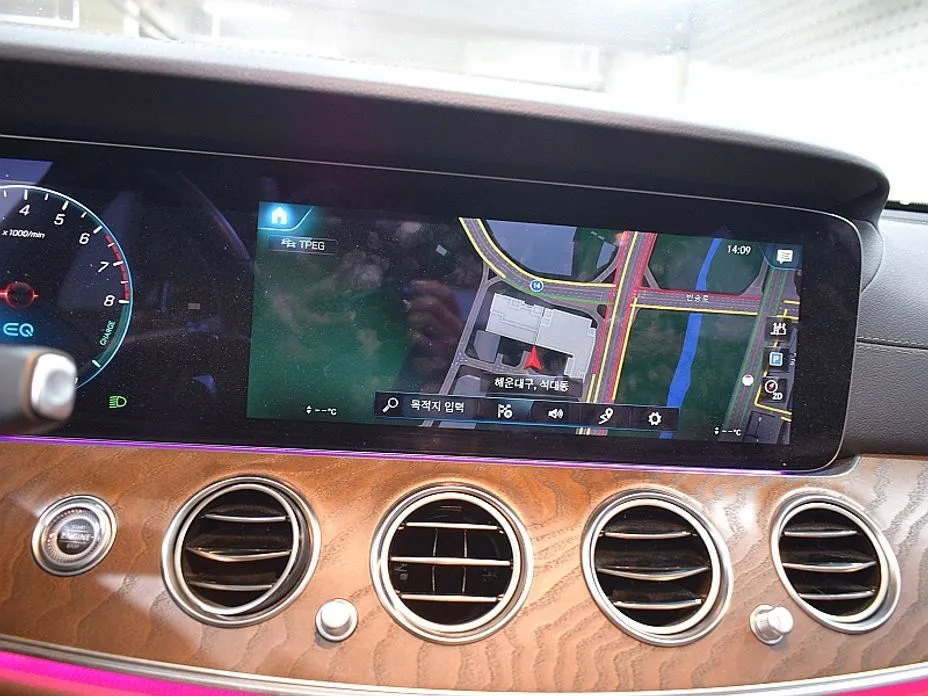 Mercedes-Benz E-Class 2021 из KR, фото 8