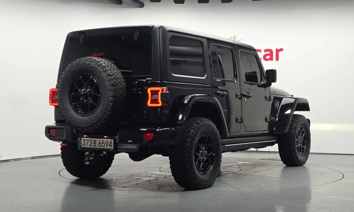 Jeep Wrangler — фото 6