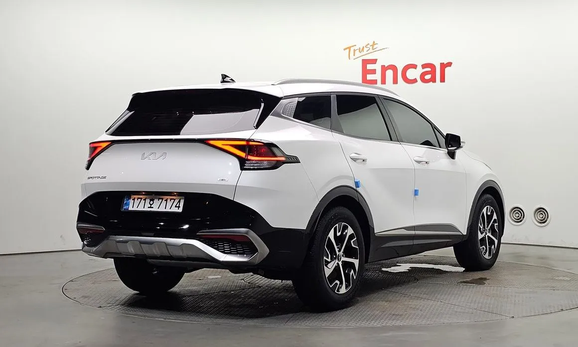 Kia Sportage — фото 8