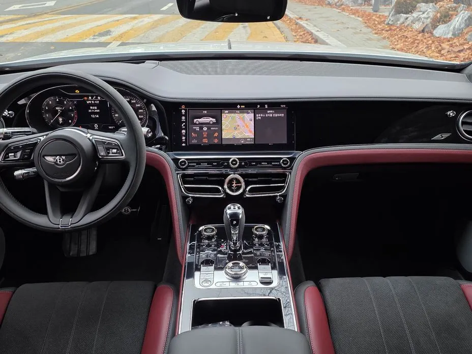 Bentley Flying Spur — фото 9
