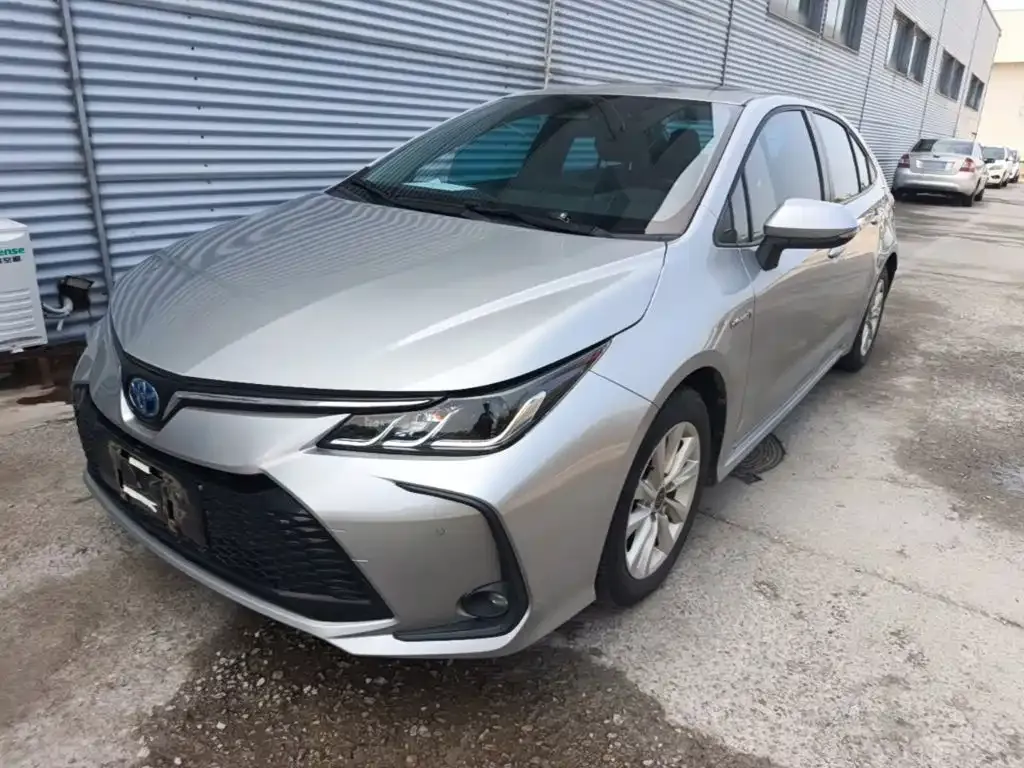 Toyota Corolla — фото 2