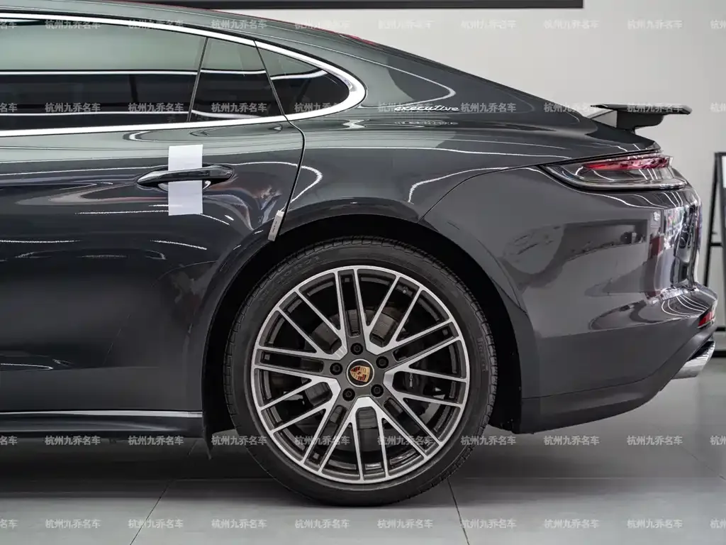 Porsche Panamera — фото 4