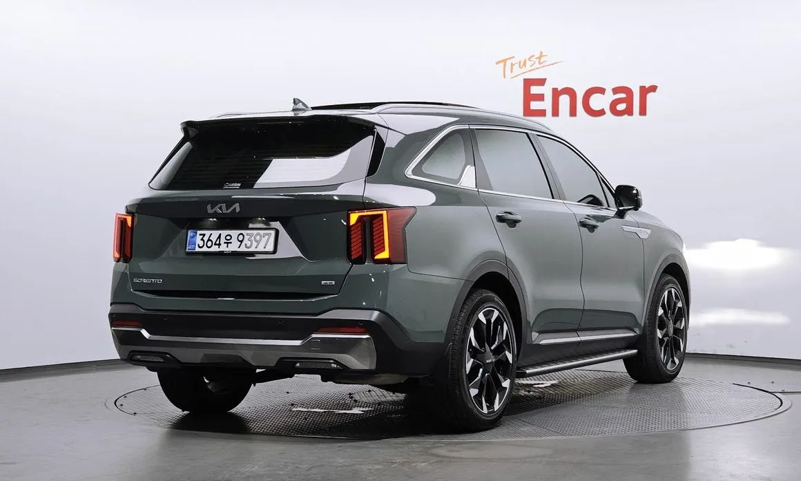 Kia Sorento — фото 7
