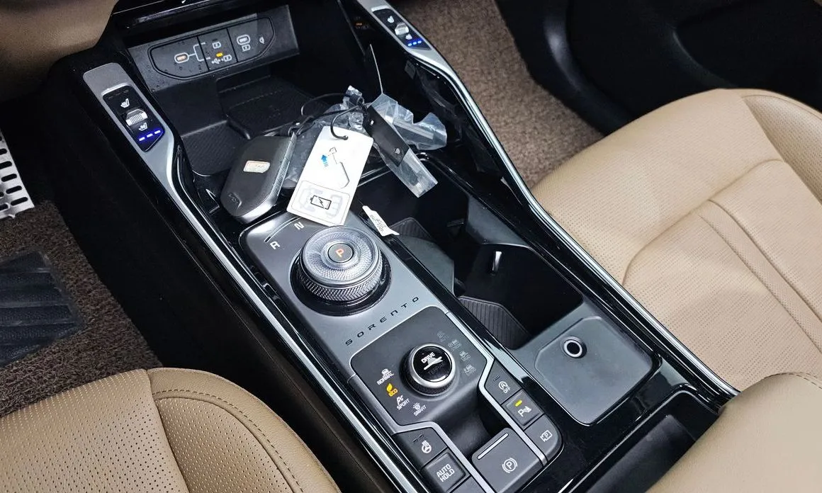 Kia Sorento — фото 5