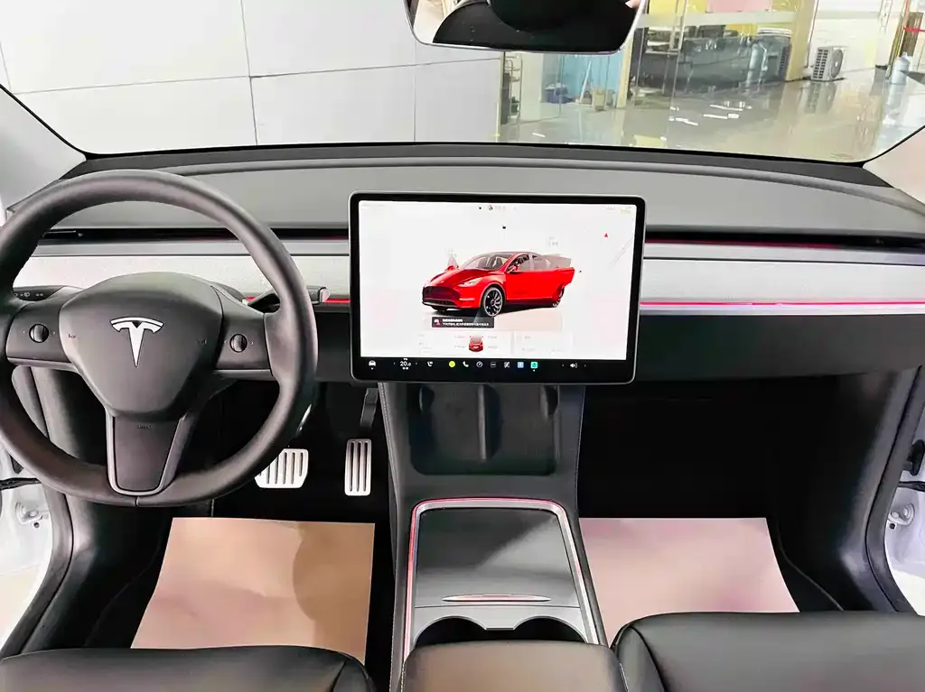 Tesla Model Y — фото 2