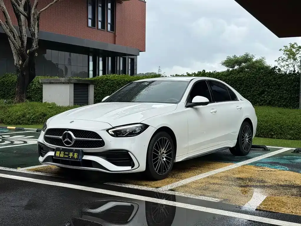 Mercedes-Benz C-Class — фото 1