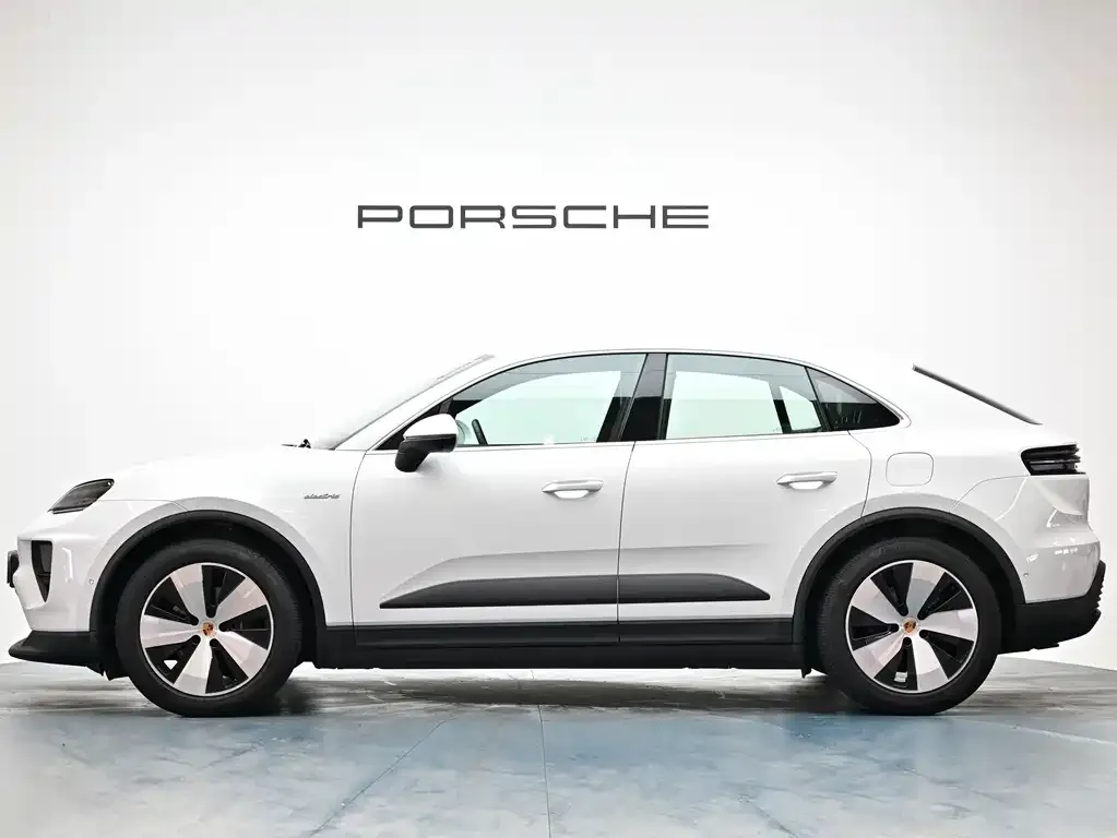 Porsche Macan EV — фото 9